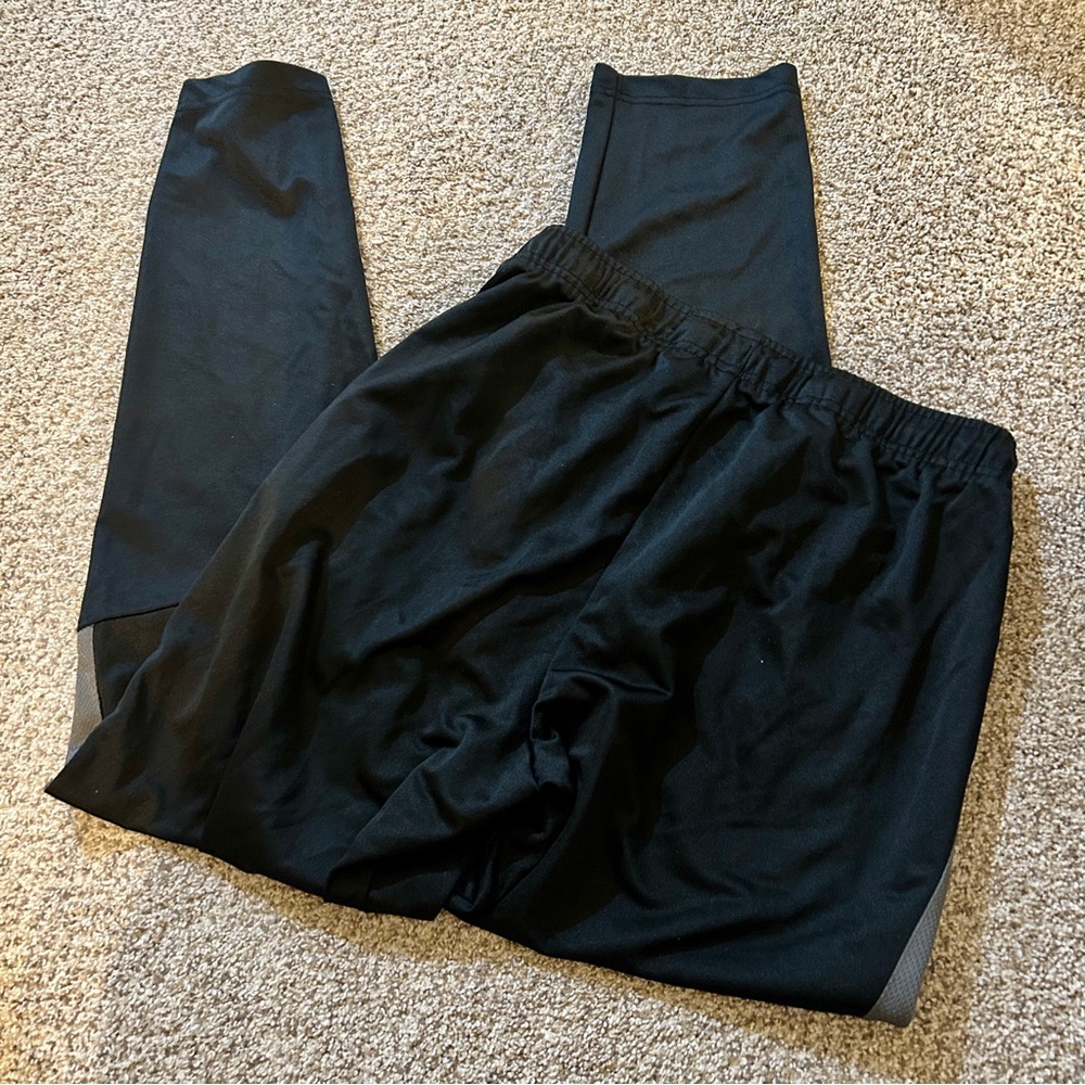 Nike Black Track Pants - Picture 3 of 4